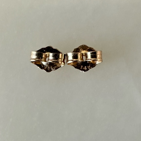 14k Solid Brushed Gold Sand Dollar Stud Earrings - Picture 14 of 16